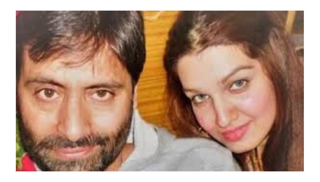 Yasin Malik's wife writes to Rahul Gandhi