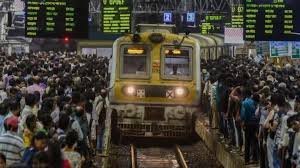 Mumbai Local train five people died
